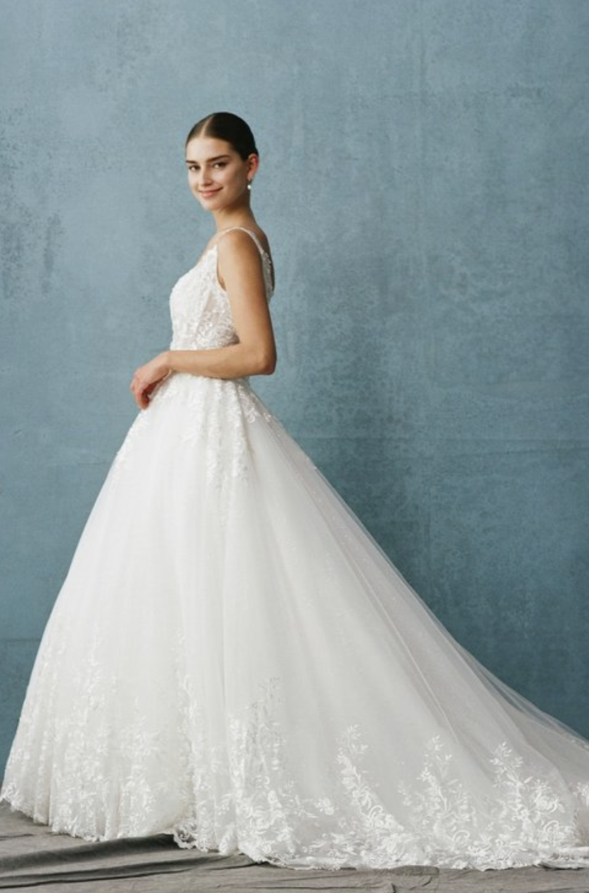 Tulle Embroidery Lace Beading Sequins Wedding Dress