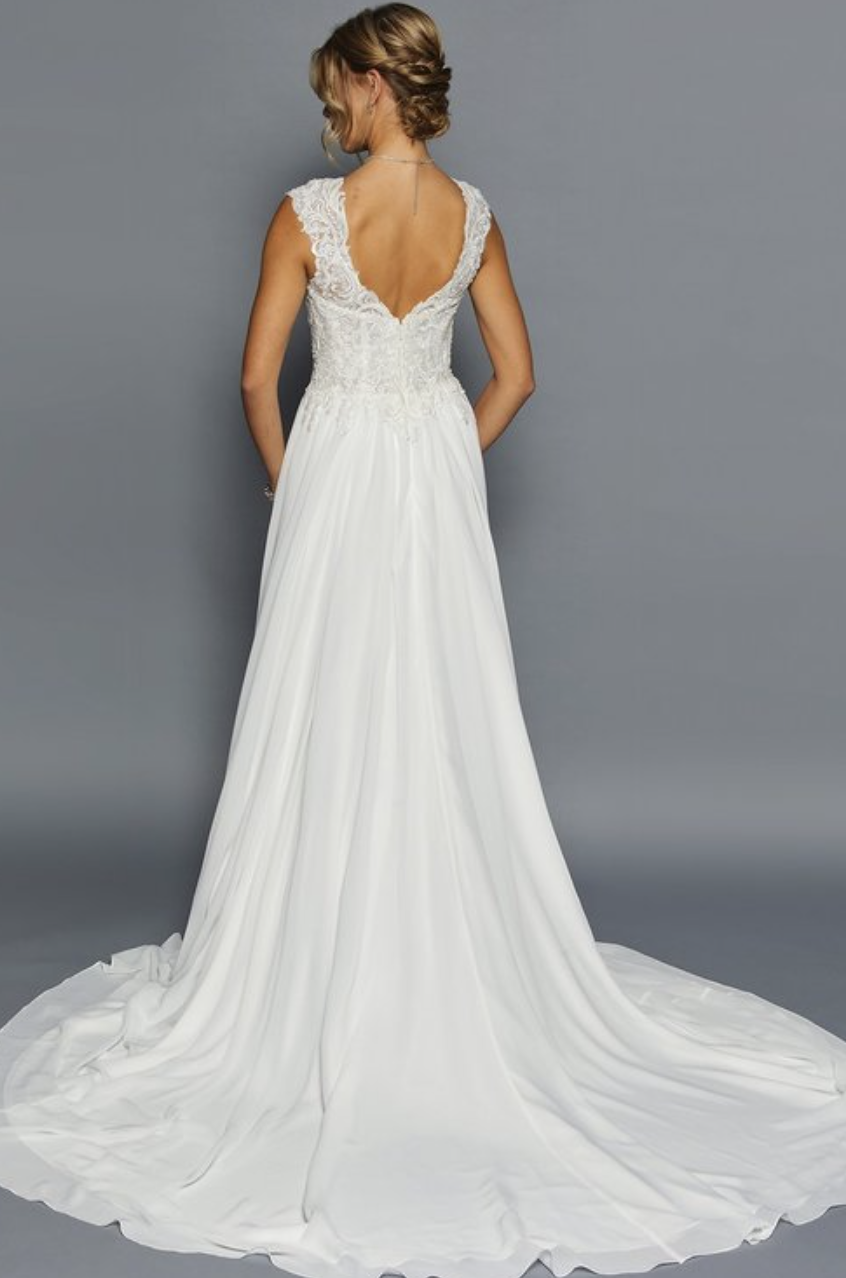 Elianore's Bridal Dresses